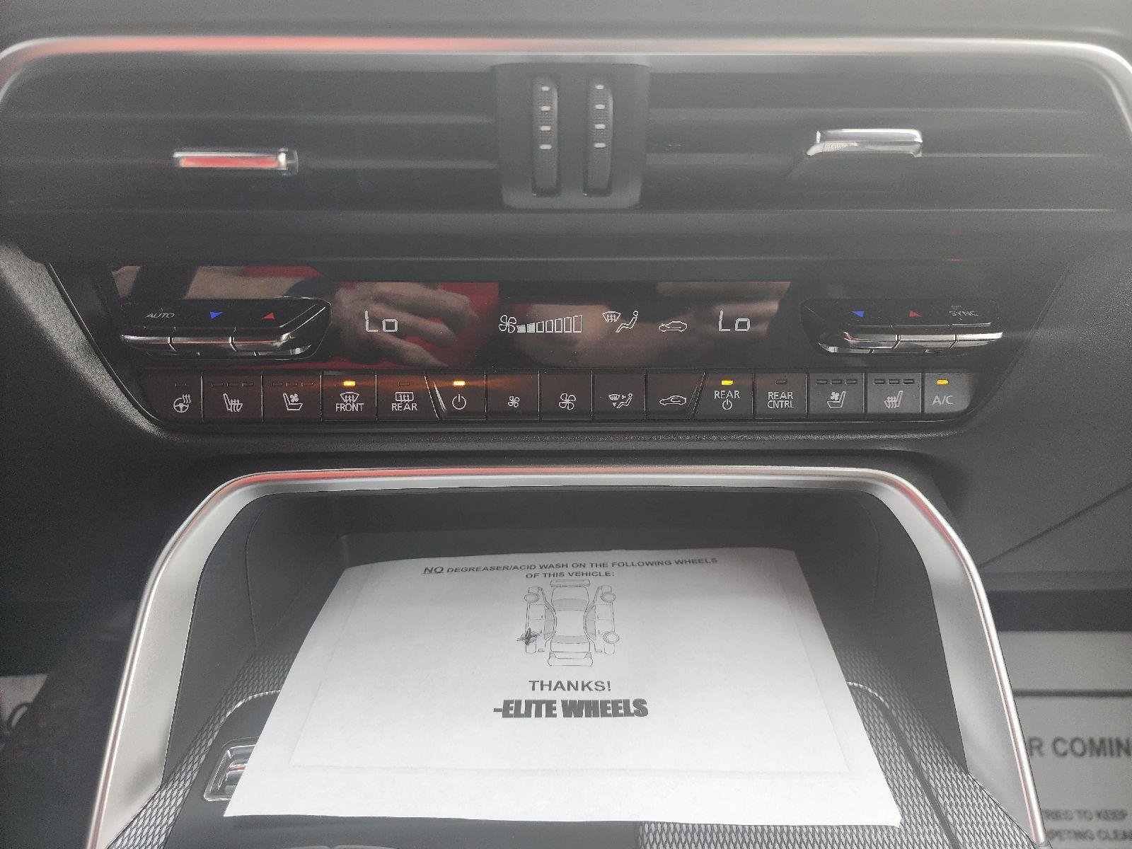 Certified 2025 MAZDA CX-90 3.3 Turbo S w/ Premium Package image 22