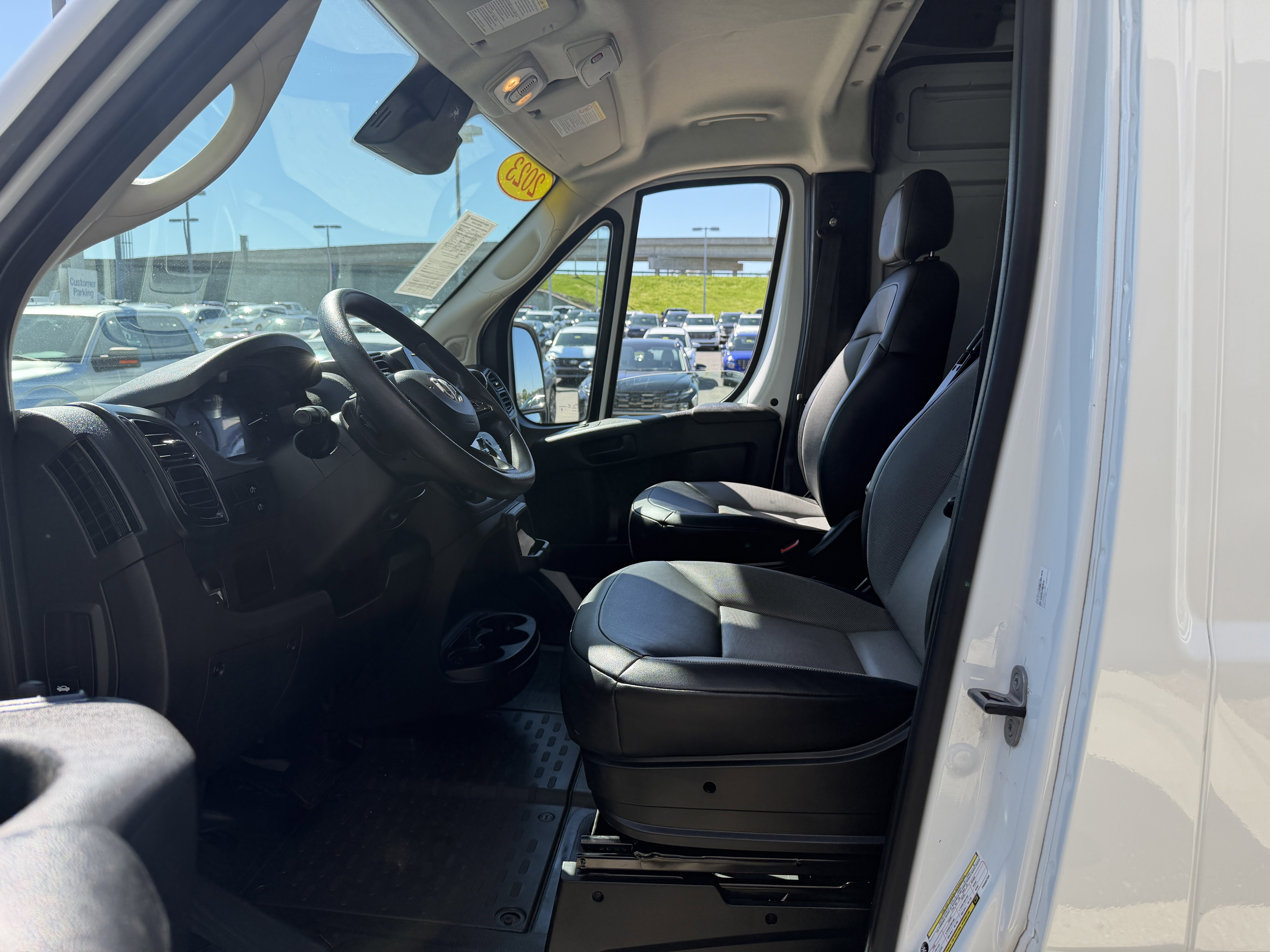 Used 2023 RAM ProMaster 2500 image 26