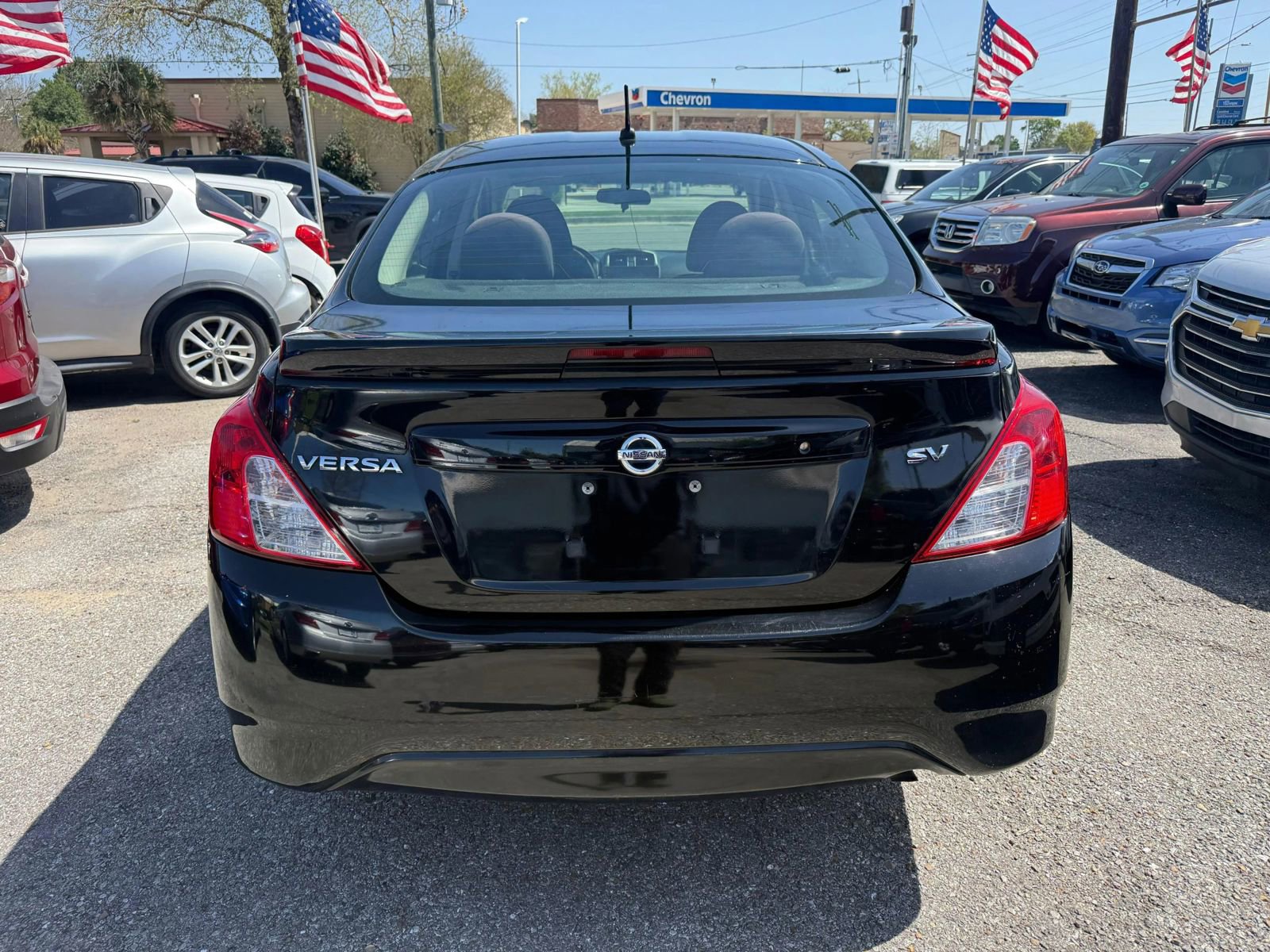 Used 2018 Nissan Versa SV image 8