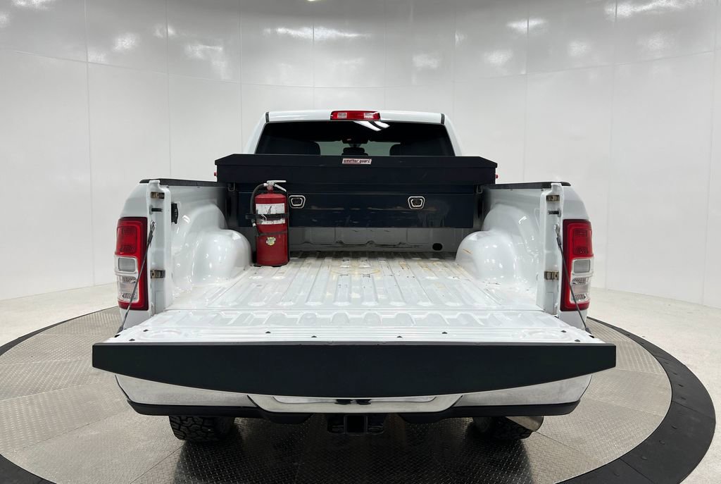 Used 2023 RAM 2500 Tradesman w/ Chrome Appearance Group image 25