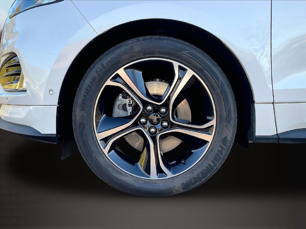 Used 2019 Ford Edge ST w/ Equipment Group 401A AWD/4WD image 36