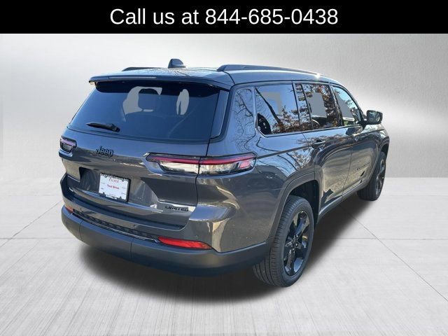 New 2025 Jeep Grand Cherokee L Limited w/ Black Appearance Package image 5