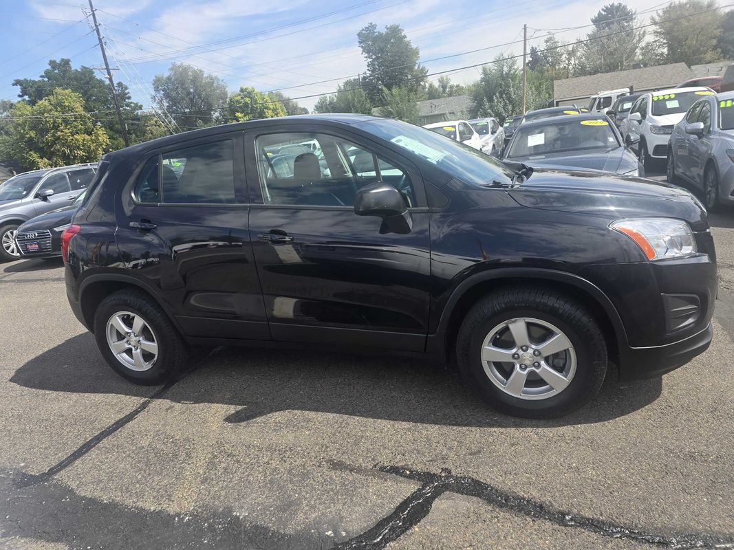 Used 2016 Chevrolet Trax LS AWD/4WD image 6