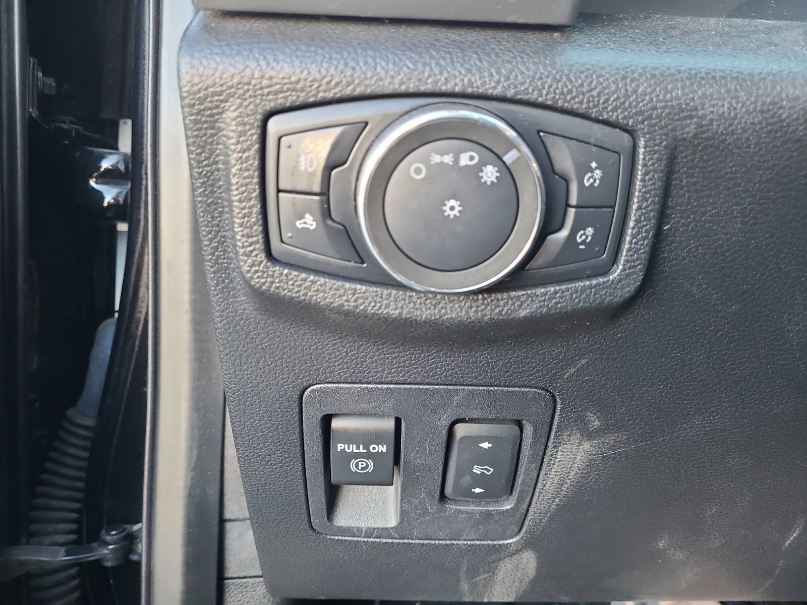 Used 2020 Ford F150 Platinum image 22