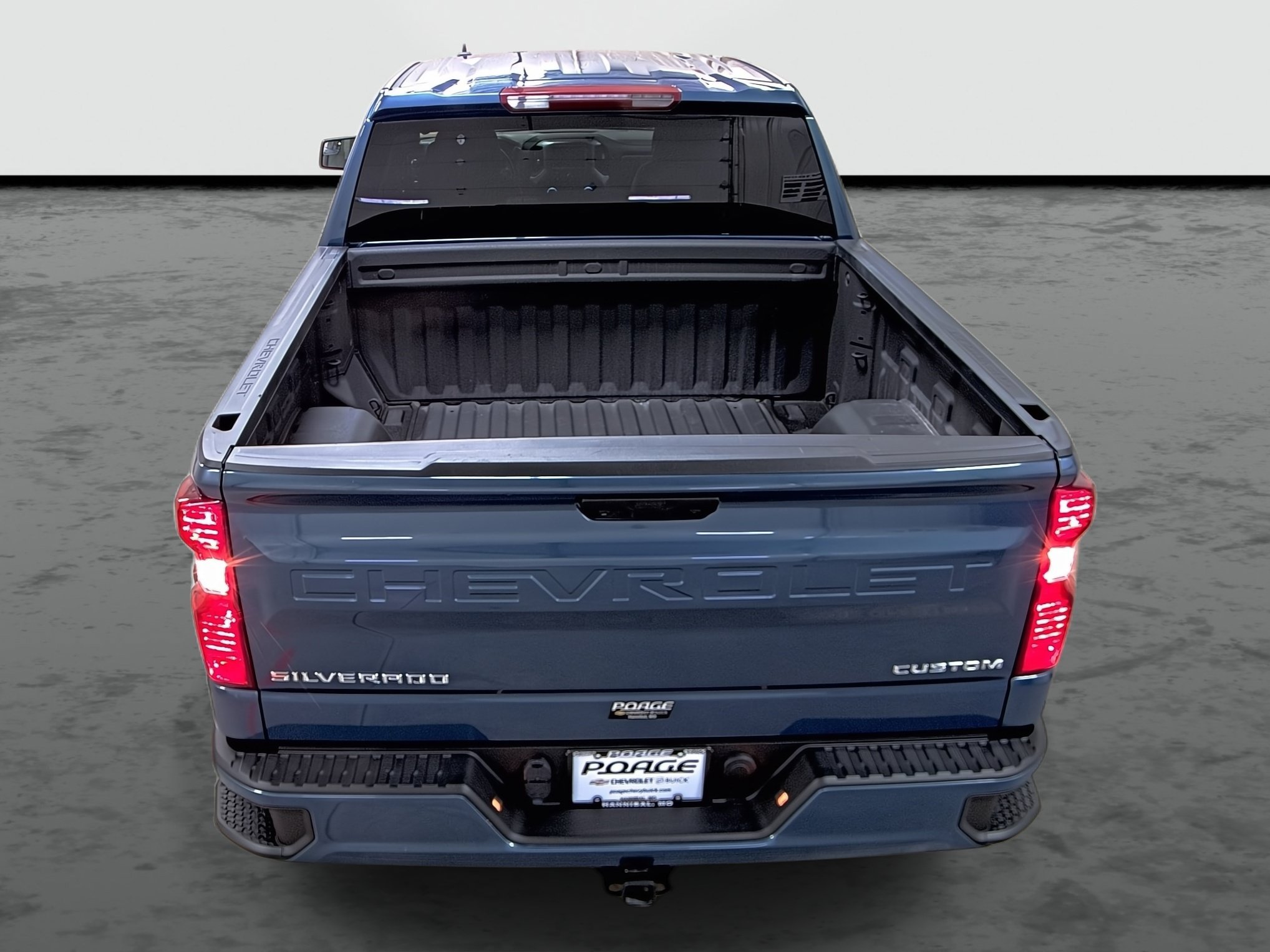 Used 2024 Chevrolet Silverado 1500 Custom AWD/4WD image 3