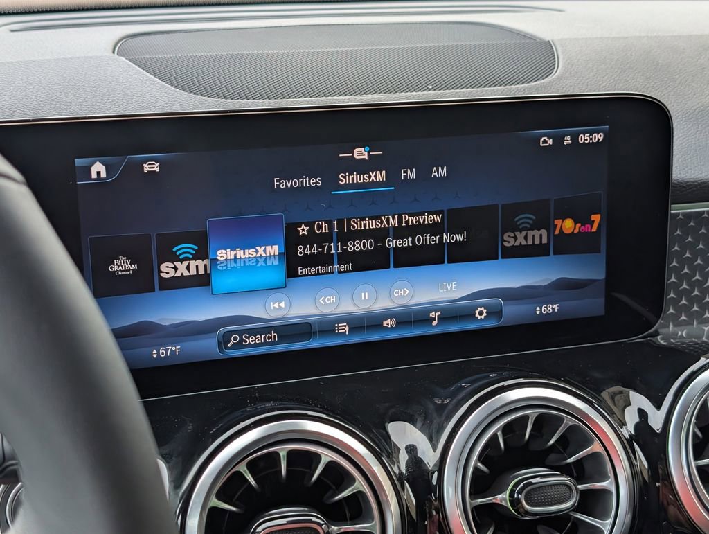 New 2026 Mercedes-Benz GLB 250 4MATIC image 15