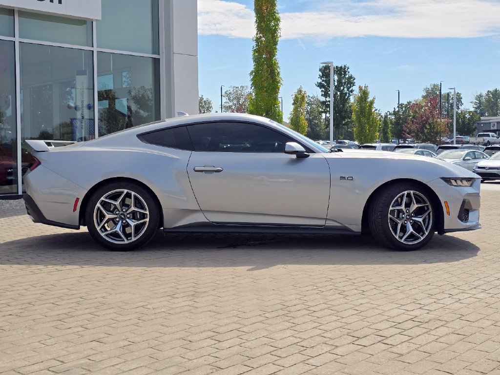 Used 2024 Ford Mustang GT Premium w/ GT Performance Package RWD image 23