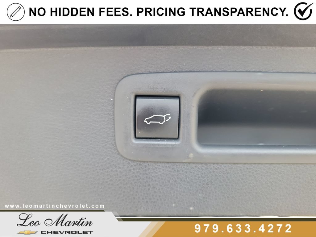 Used 2023 Toyota Highlander XLE FWD image 9