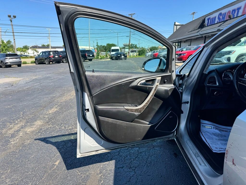 Used 2012 Buick Verano Leather FWD image 27