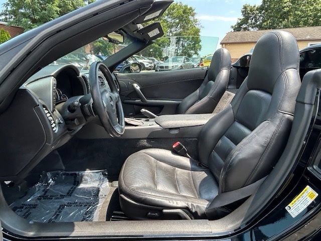 Used 2007 Chevrolet Corvette Convertible w/ Preferred Equipment Group RWD image 13