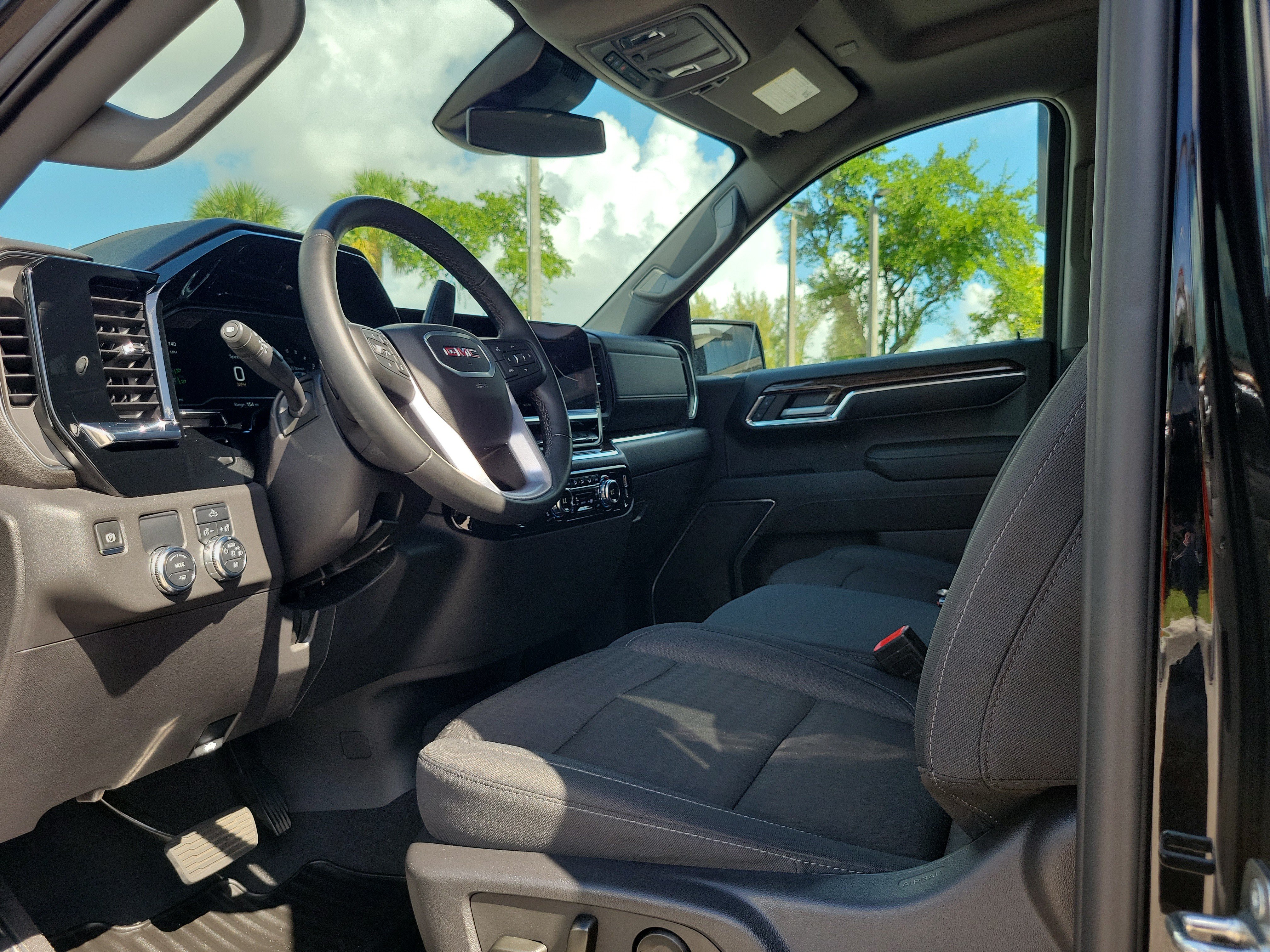 Used 2024 GMC Sierra 1500 Elevation RWD image 11