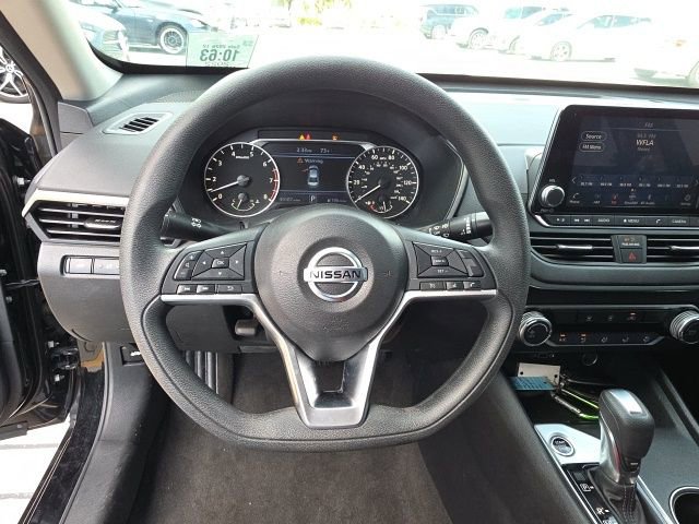 Used 2022 Nissan Altima 2.5 SV image 15