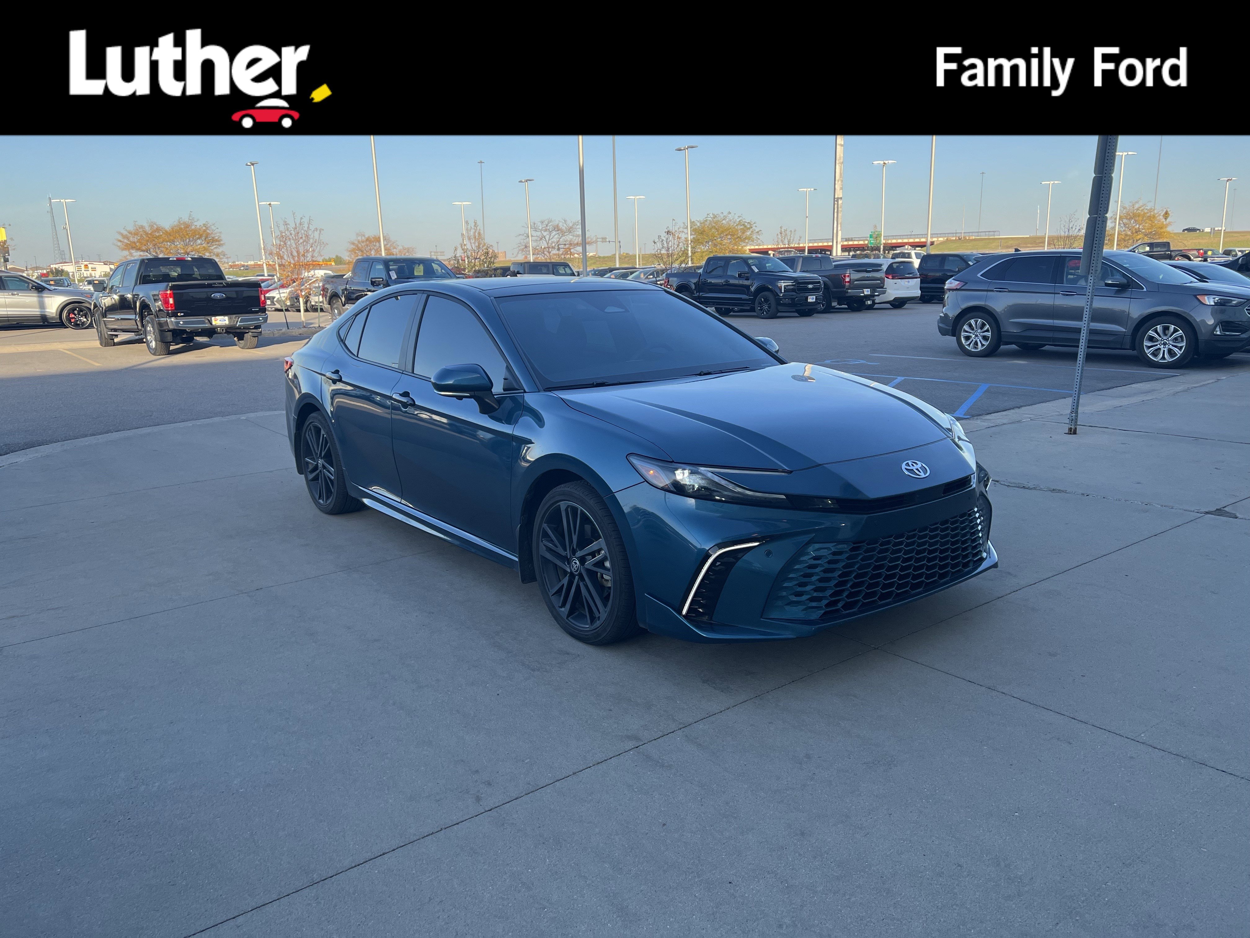 Used 2025 Toyota Camry XSE image 1