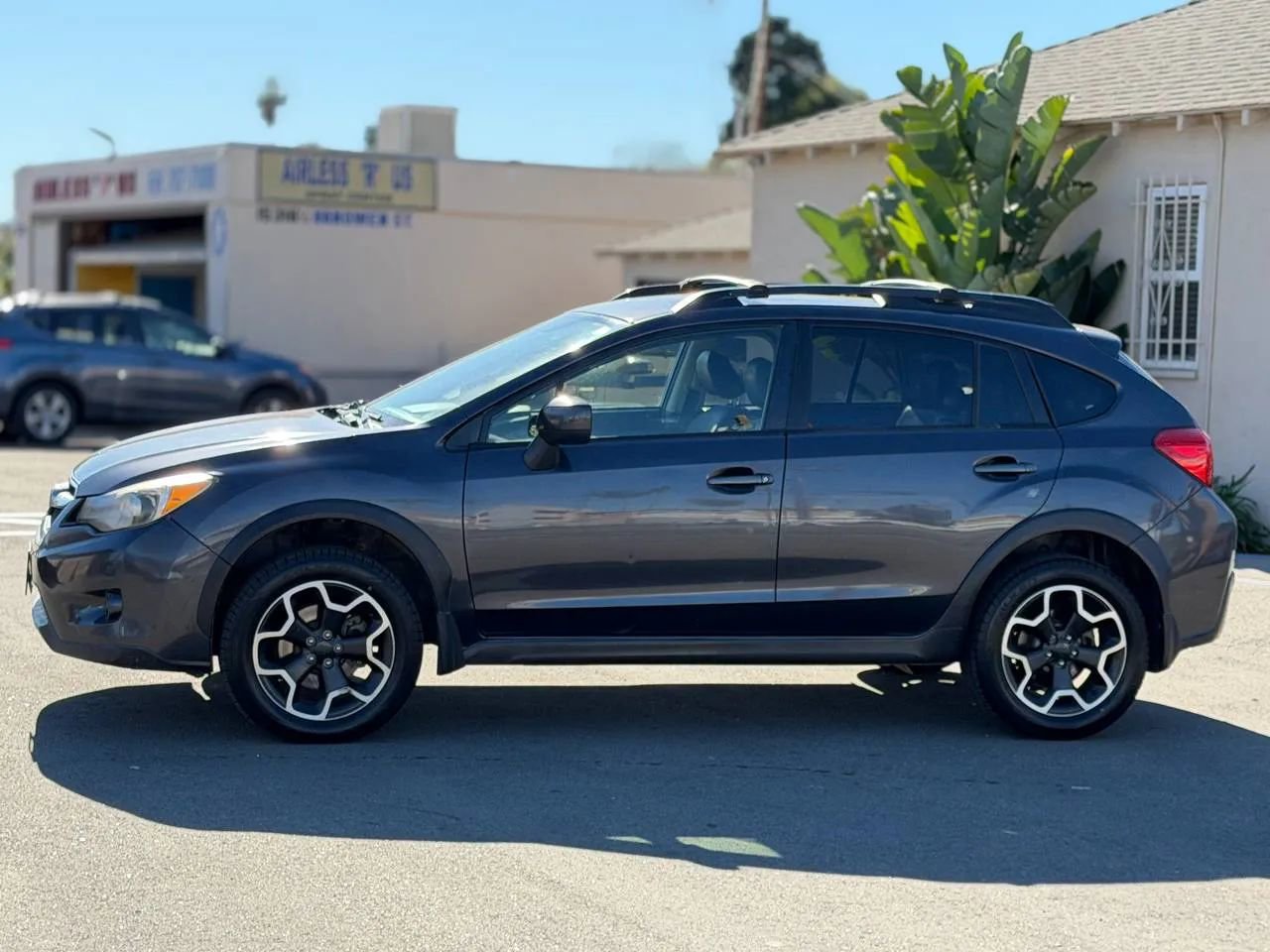 Used 2013 Subaru Crosstrek 2.0i Limited w/ Popular Pkg 2 AWD/4WD image 6