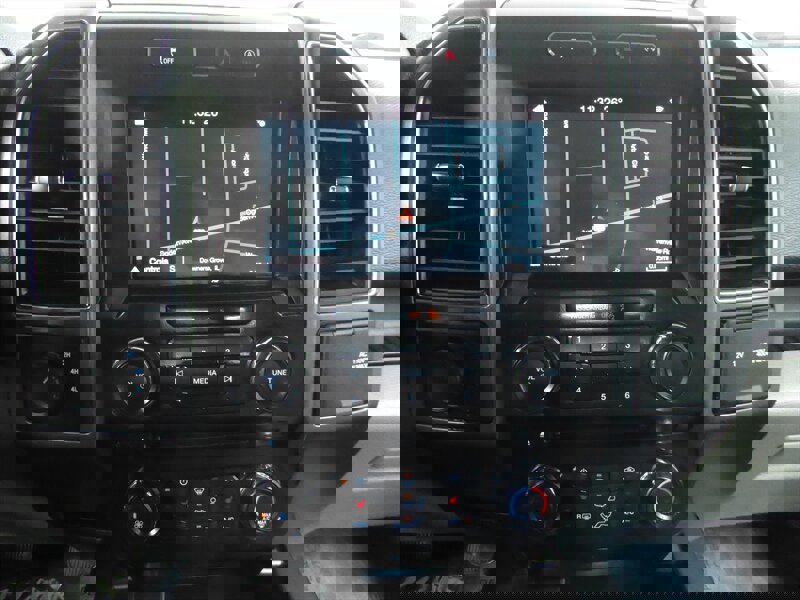 Used 2017 Ford F150 XLT w/ Equipment Group 302A Luxury image 13