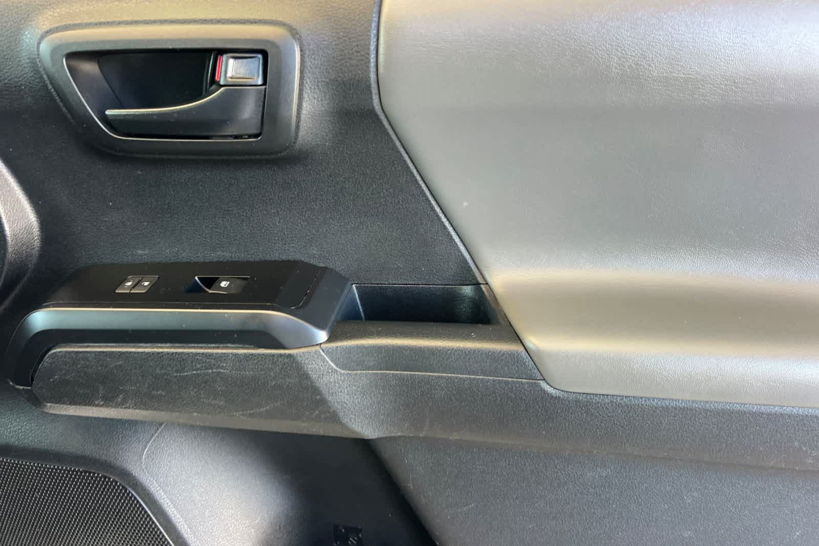 Certified 2022 Toyota Tacoma SR RWD image 17