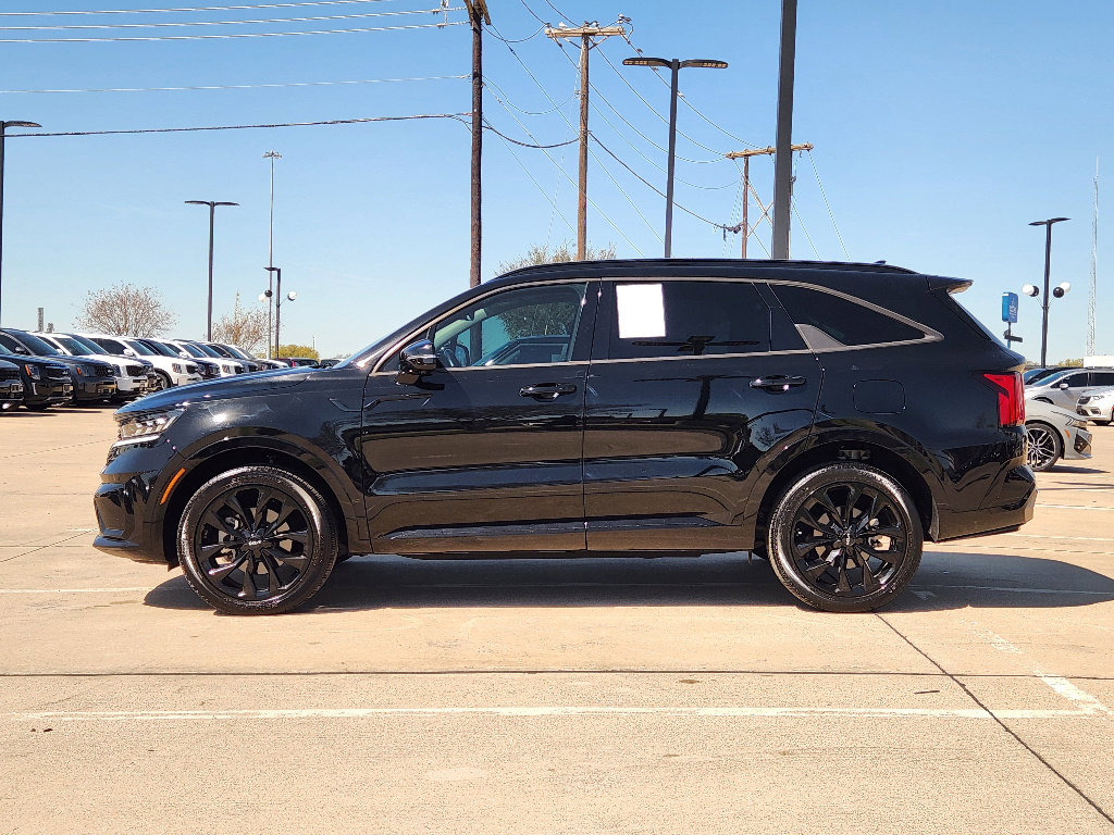 Certified 2023 Kia Sorento SX image 12