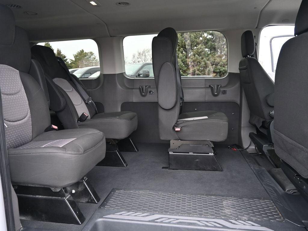 Used 2023 Ford Transit 350 XLT RWD image 17
