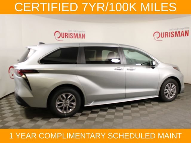 Used 2024 Toyota Sienna LE AWD/4WD image 14