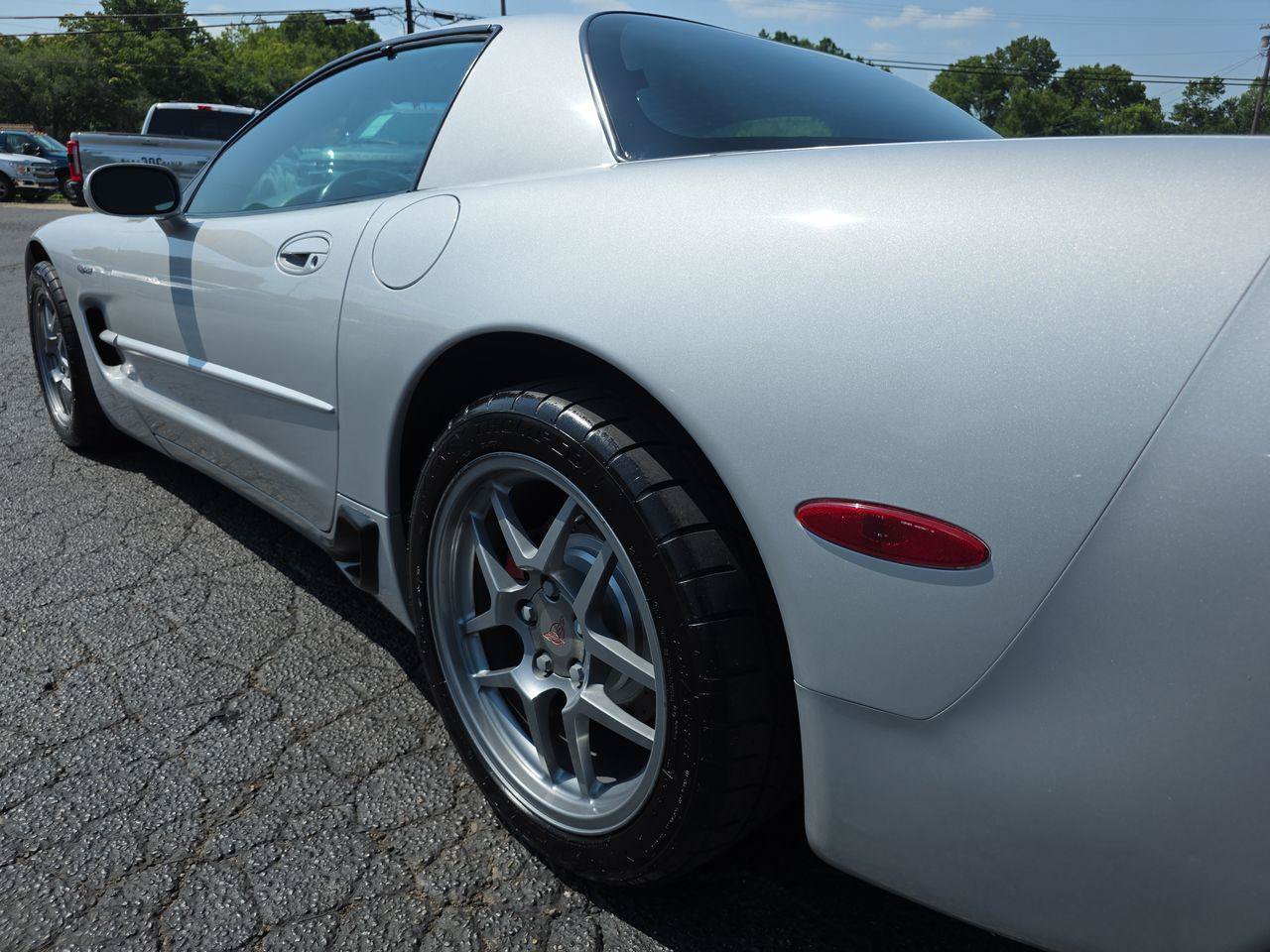 Used 2001 Chevrolet Corvette Z06 RWD image 33