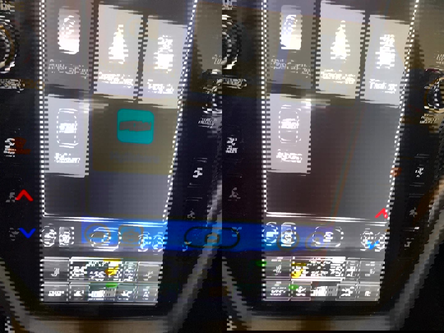 Used 2025 Subaru Forester Premium image 14