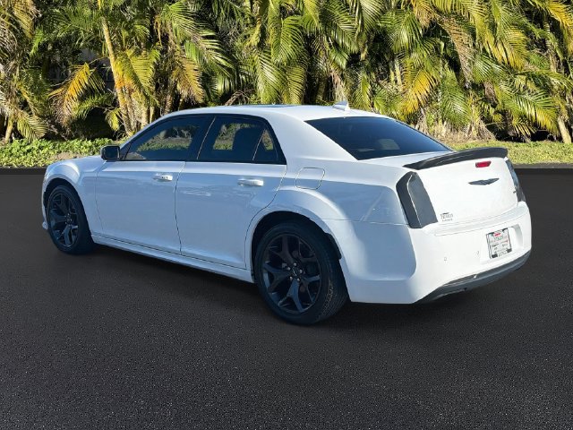 Used 2023 Chrysler 300 Touring L w/ Popular Equipment Group RWD image 8
