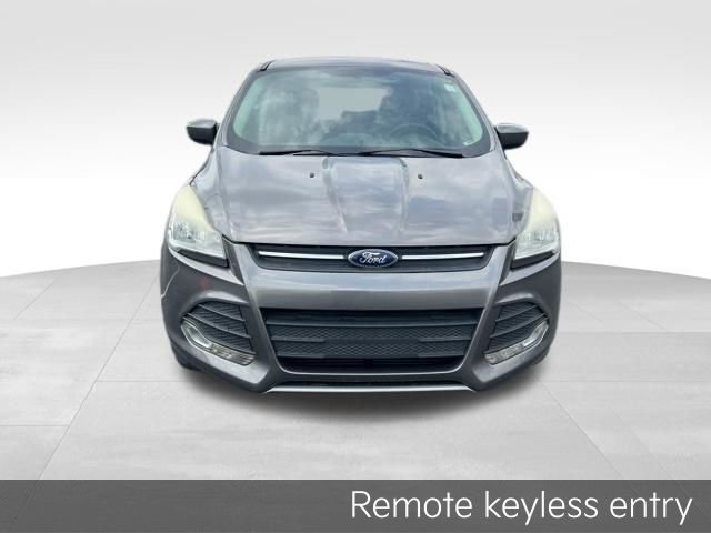 Used 2013 Ford Escape SE image 2