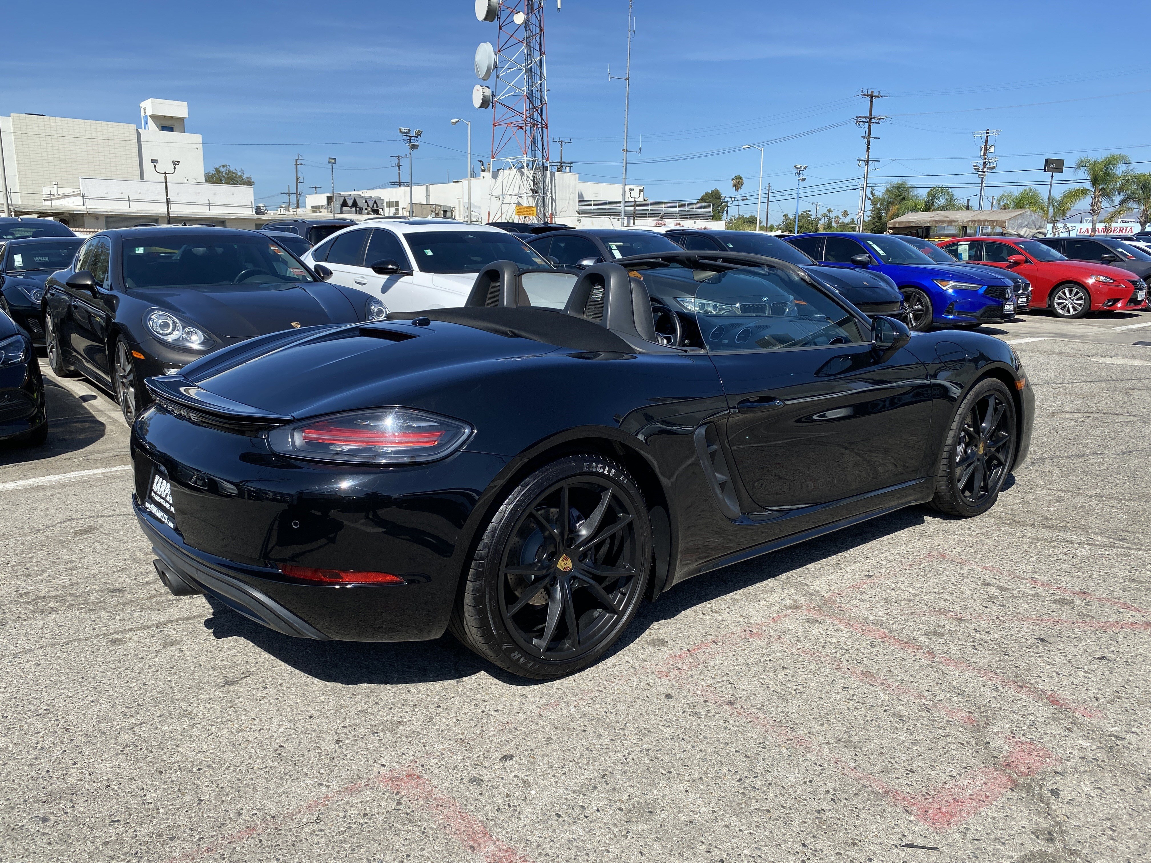 Used 2017 Porsche 718 Boxster RWD image 7