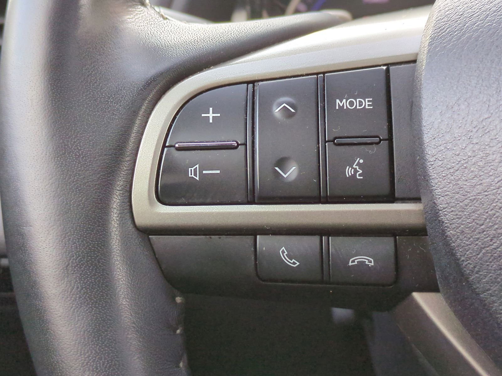 Used 2022 Lexus RX 450h AWD w/ Premium Package image 30