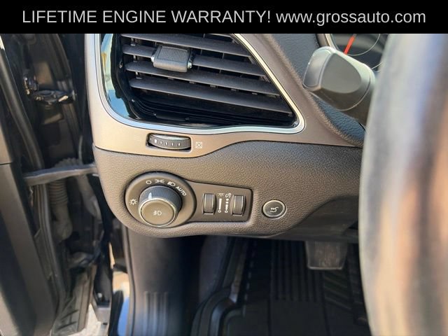 Used 2019 Jeep Cherokee Limited AWD/4WD image 21
