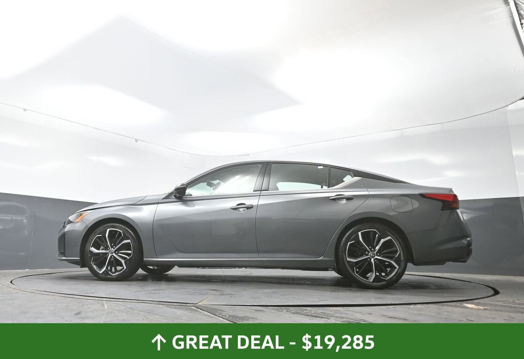 Used 2024 Nissan Altima 2.5 SR image 55