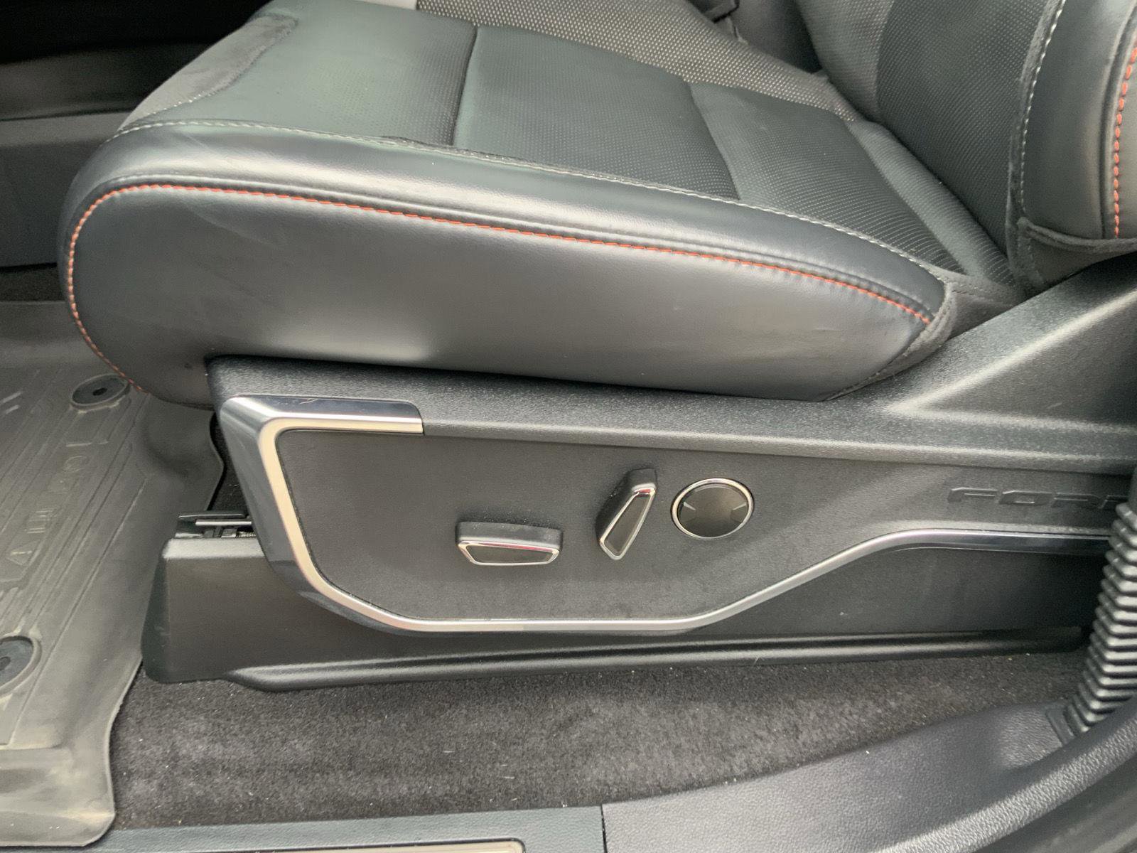 Used 2025 Ford F150 Raptor image 29