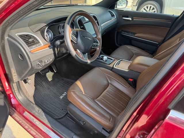 Used 2018 Chrysler 300 C w/ Sun, Sound & Nav Package RWD image 6