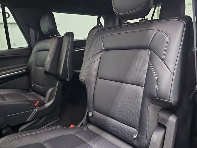 Used 2025 Lincoln Navigator L Reserve w/ Jet Appearance Package AWD/4WD image 38