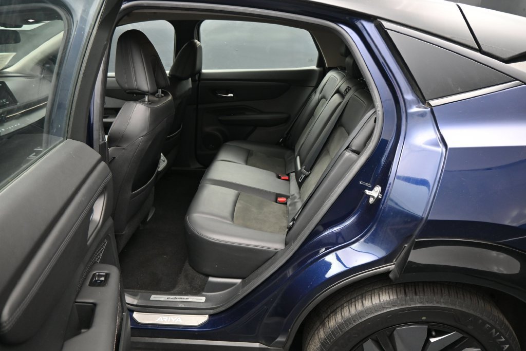 Used 2023 Nissan Ariya AWD image 24