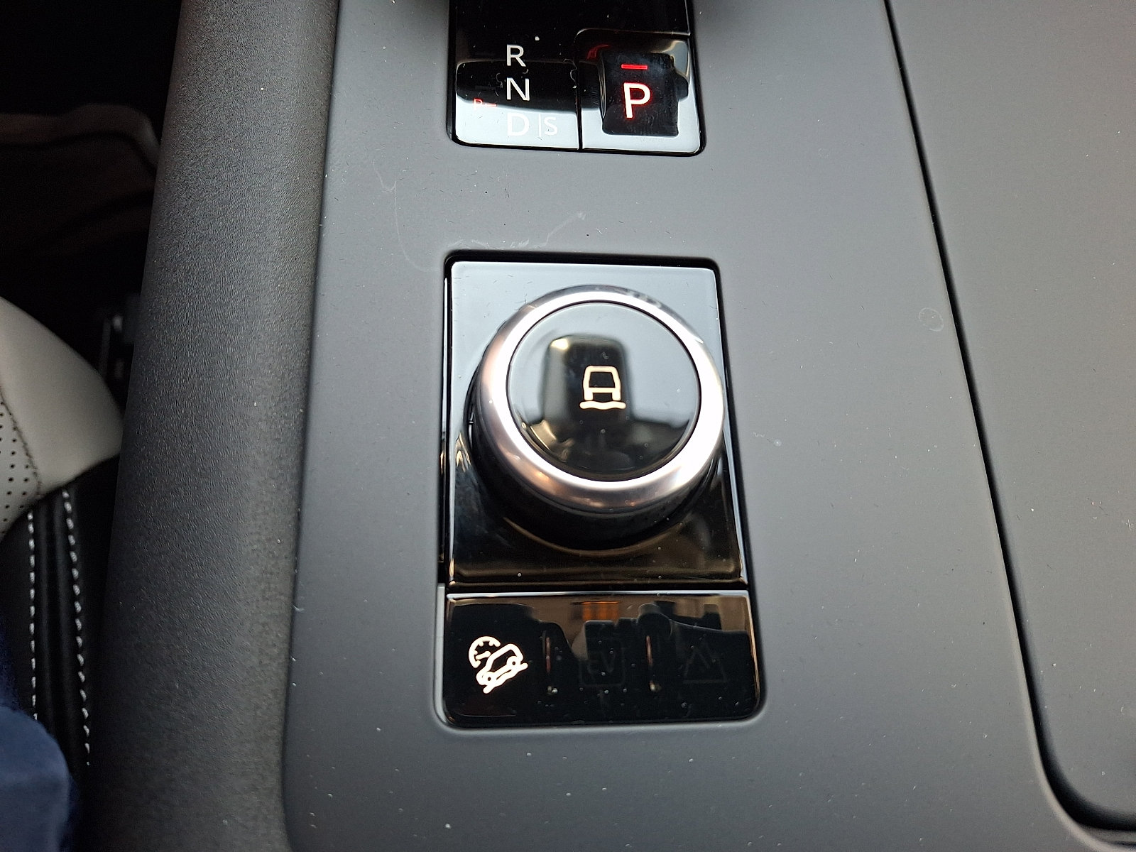 New 2026 Land Rover Discovery Dynamic SE AWD/4WD image 20