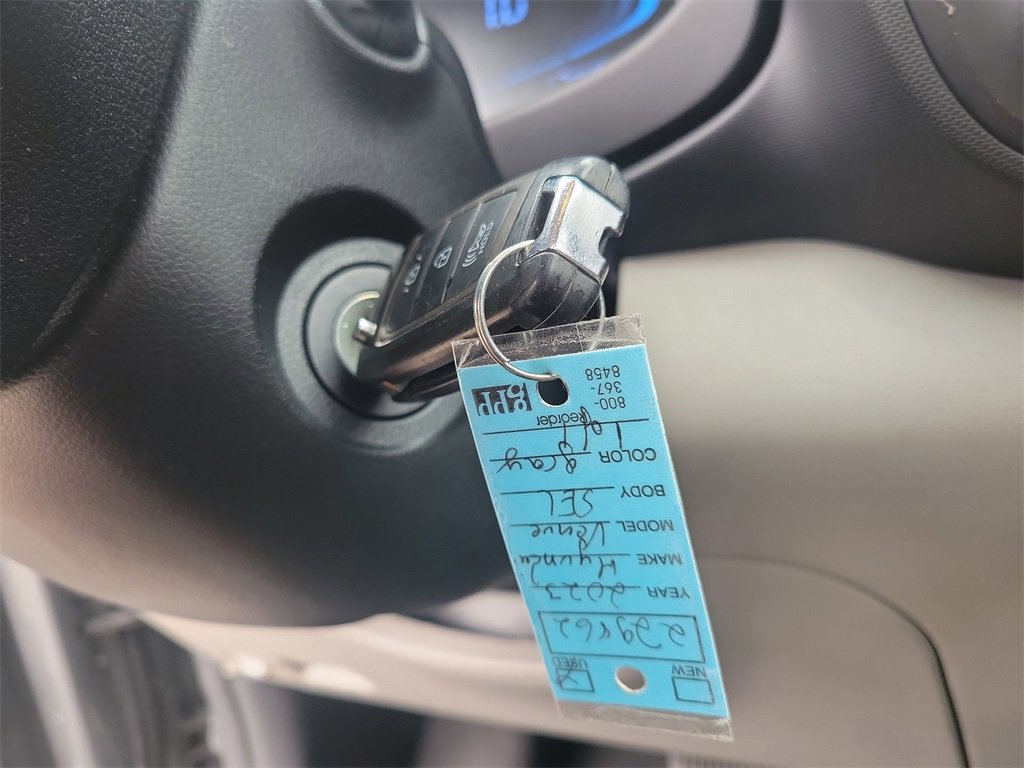 Certified 2023 Hyundai Venue SEL w/ Cargo Package image 30