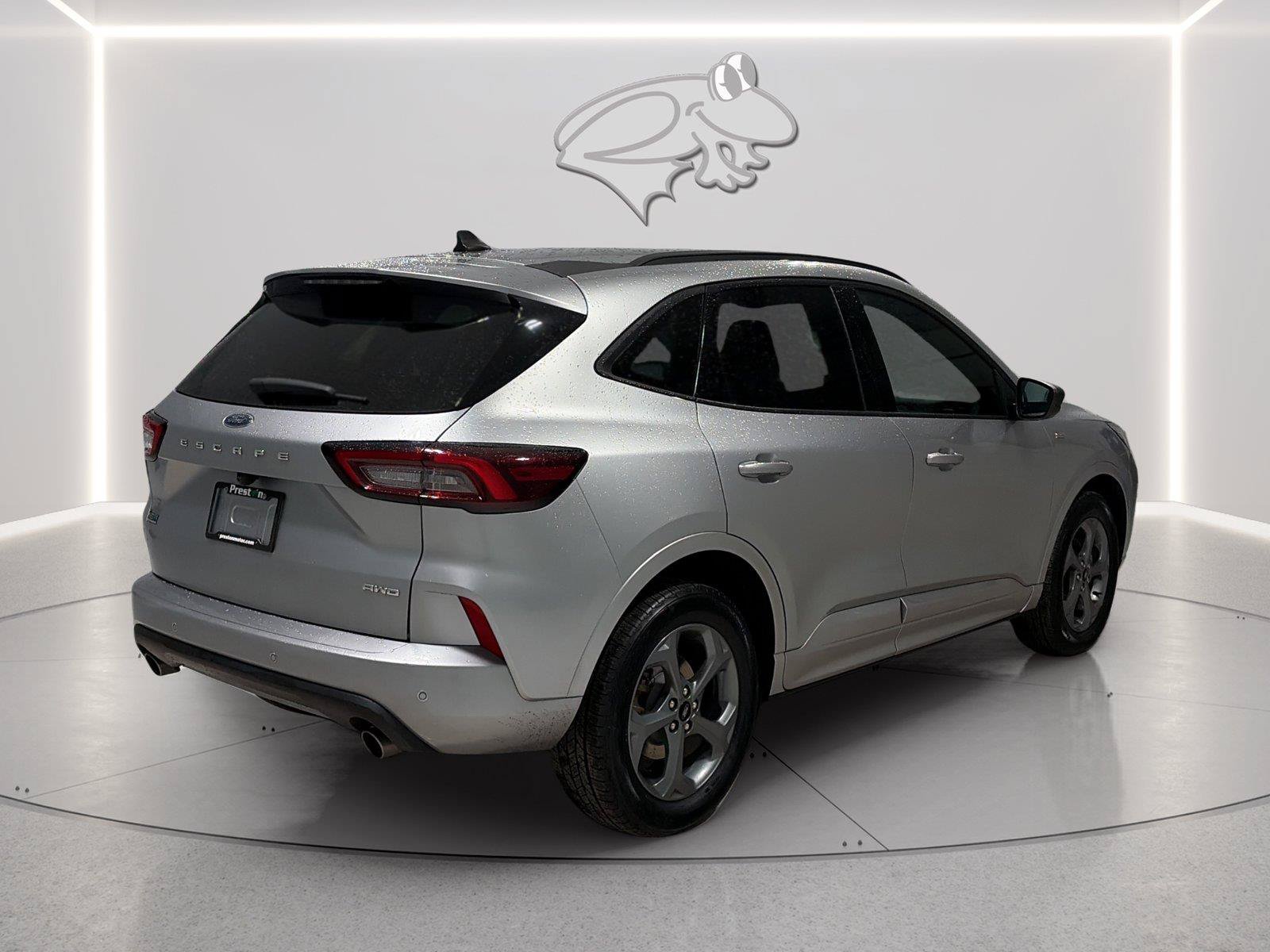 Certified 2023 Ford Escape ST-Line w/ Tech Pack #1 AWD/4WD image 5