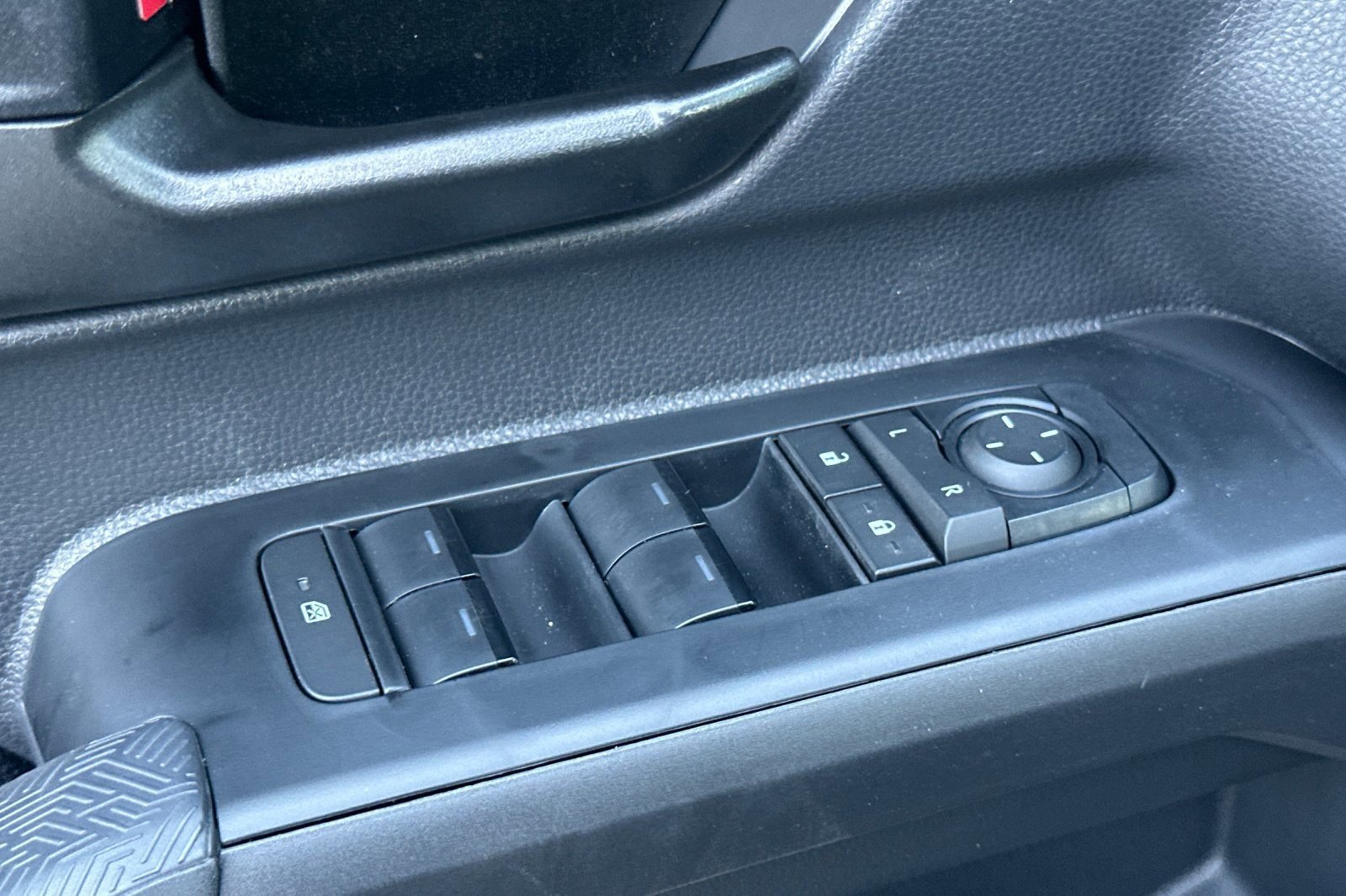 New 2026 Toyota Tacoma SR5 image 12