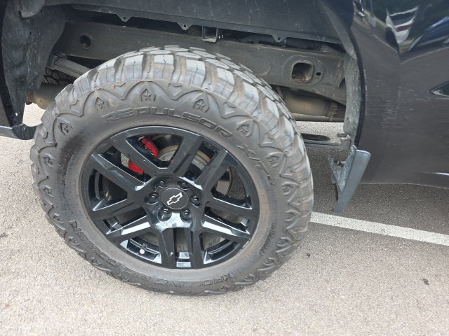 Used 2022 Chevrolet Silverado 1500 RST AWD/4WD image 6