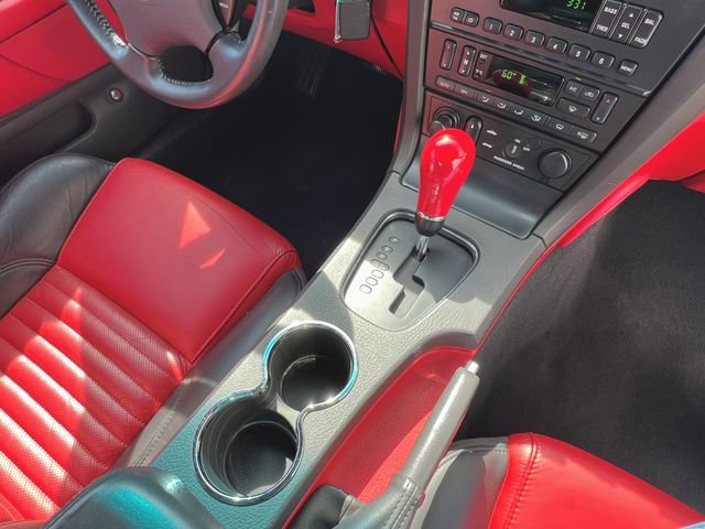 Used 2002 Ford Thunderbird image 26