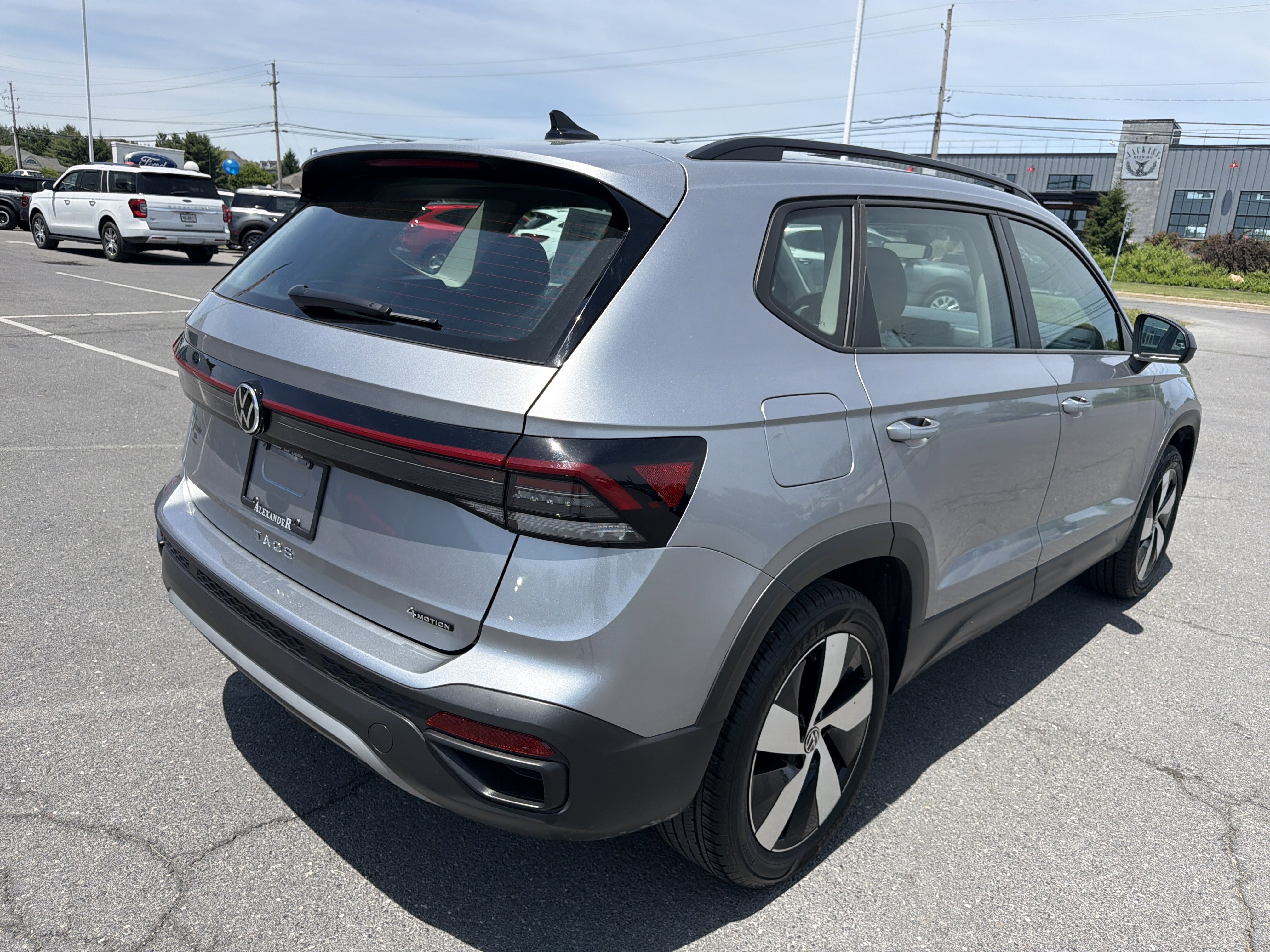Used 2025 Volkswagen Taos S AWD/4WD video 3