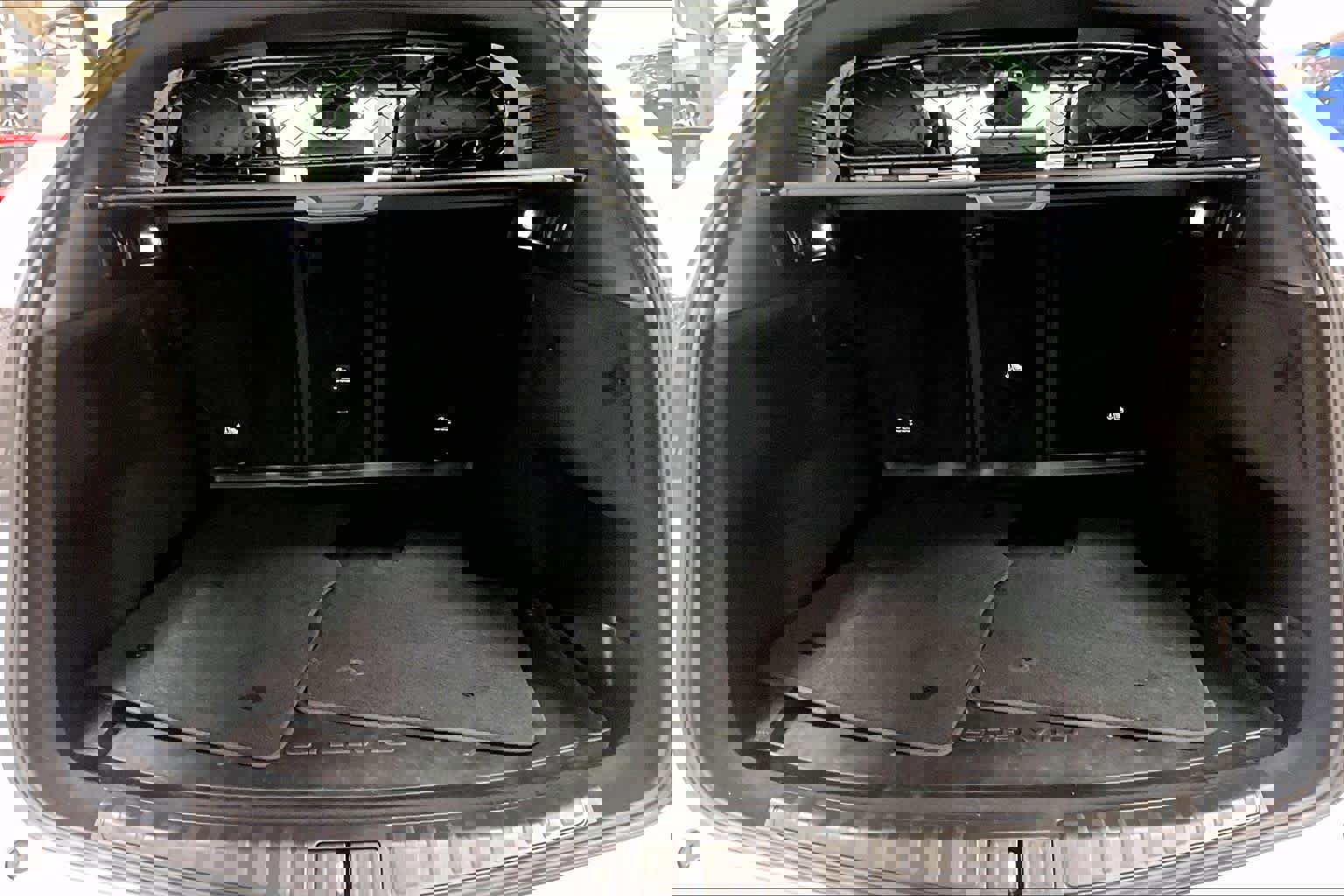 Used 2023 Alfa Romeo Stelvio Ti w/ Active Assist Plus Package image 33