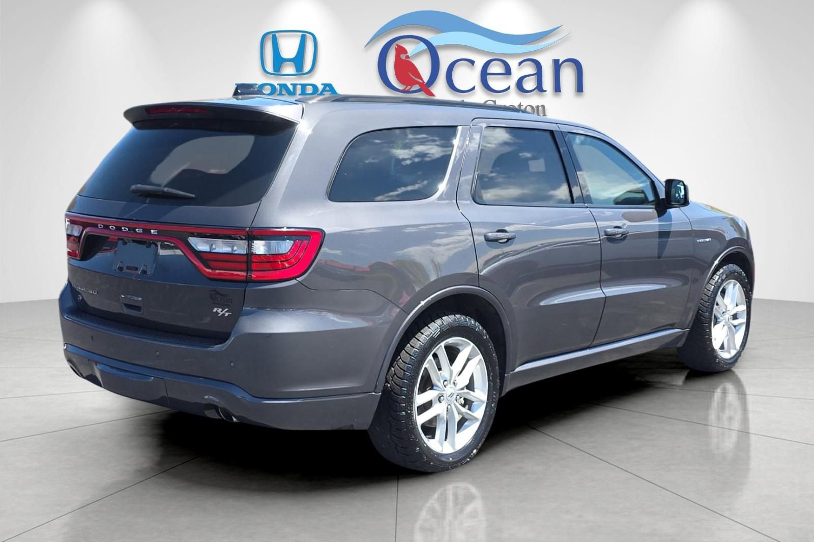 Used 2025 Dodge Durango R/T AWD/4WD image 3