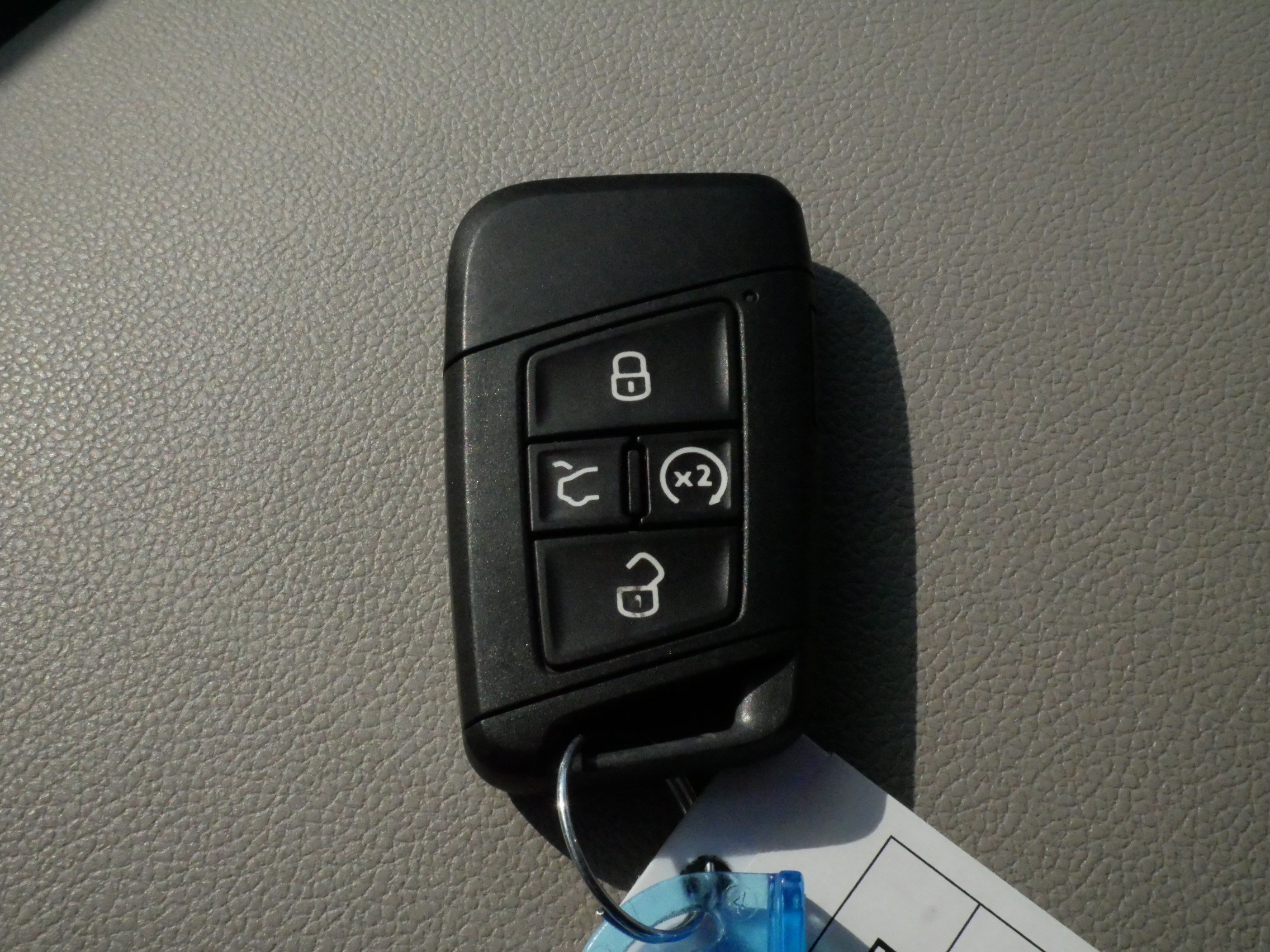 Used 2023 Volkswagen Atlas SEL Premium AWD/4WD image 33