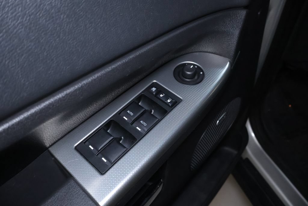 Used 2010 Jeep Grand Cherokee Laredo w/ Popular Equipment Group AWD/4WD image 13