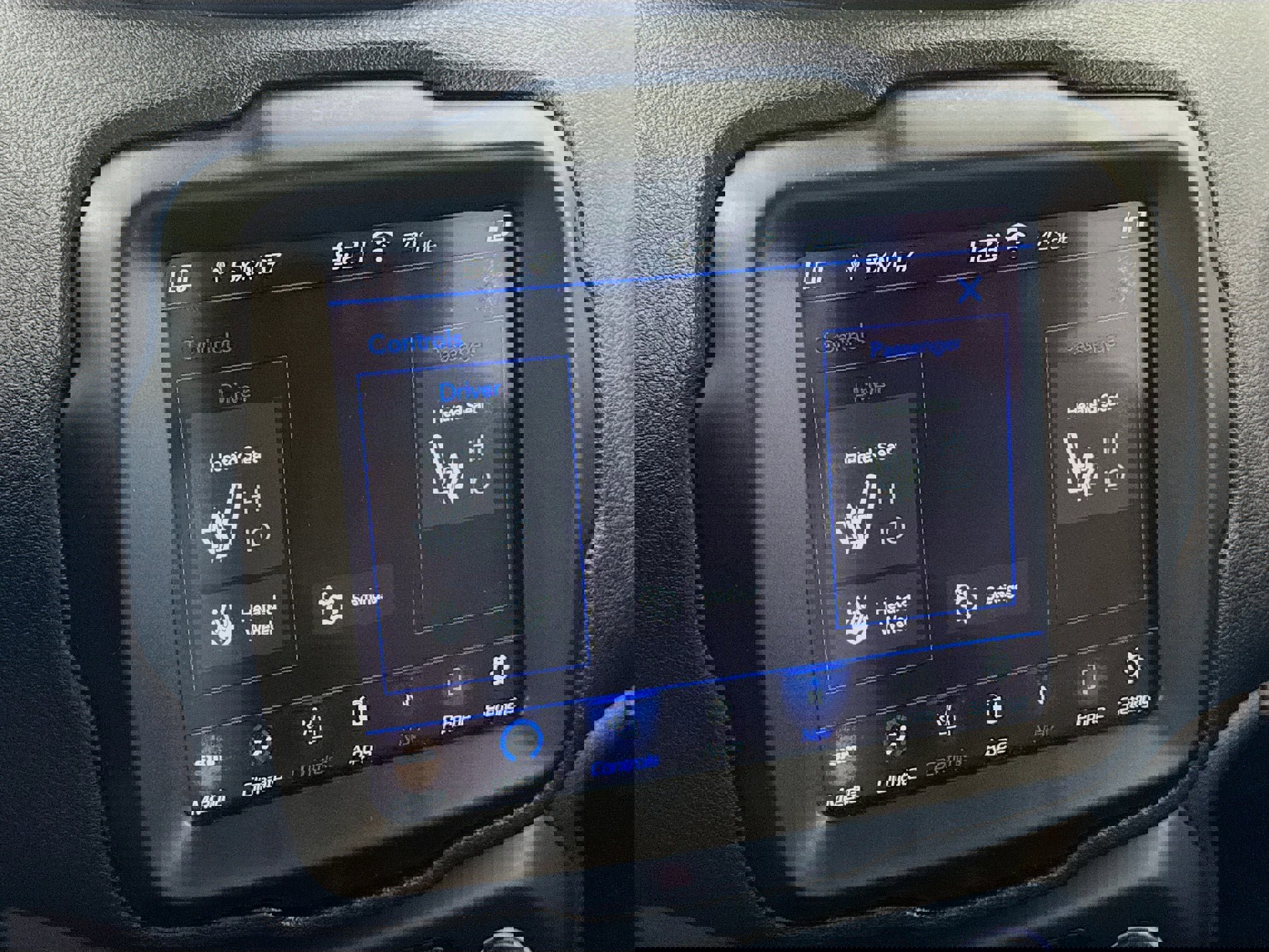 Used 2021 Jeep Renegade Limited image 17