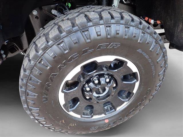 New 2026 Ford F350 Platinum w/ Tremor Off-Road Package AWD/4WD image 7