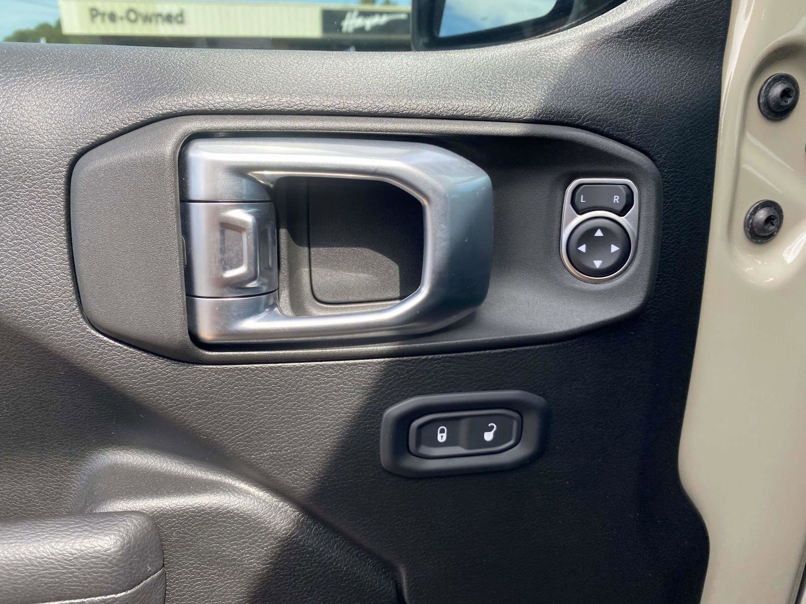 Certified 2022 Jeep Wrangler Unlimited Rubicon 4xe image 15