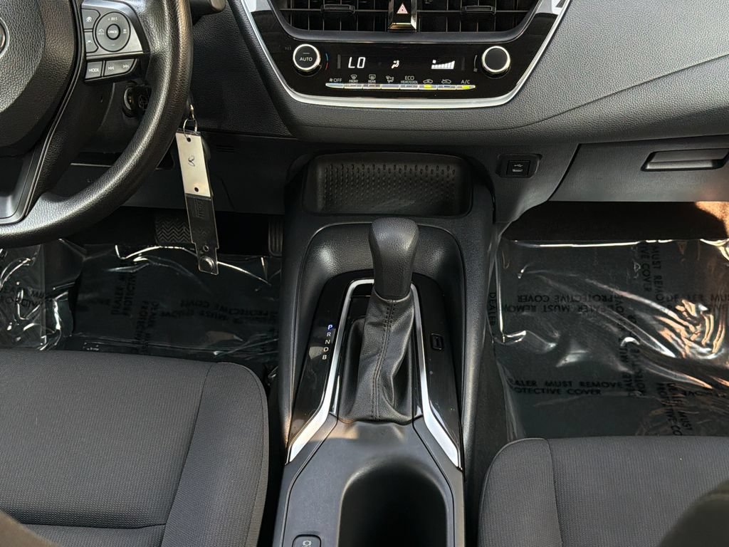 Used 2023 Toyota Corolla LE FWD image 13
